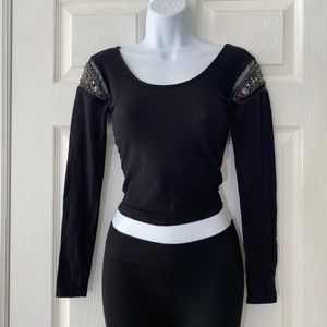Urban Outfitters black crop top x-small
